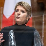 Une réunion extraordinaire des ministres de l'Intérieur et de la Justice de l'UE sur la situation en Ukraine doit avoir lieu dimanche à Bruxelles. La conseillère fédérale Karin Keller-Sutter y participera.
